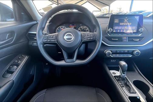 2025 Nissan Altima S FWD