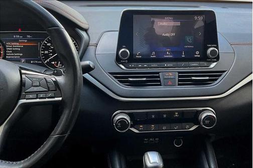 2021 Nissan Altima SR FWD
