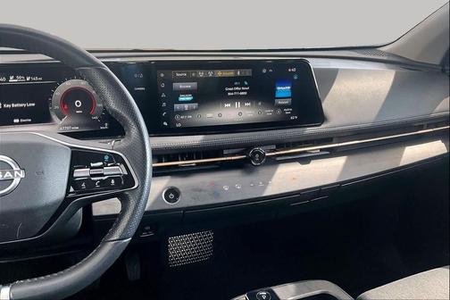 Black Diamond Pearl 2023 Nissan ARIYA VENTURE+