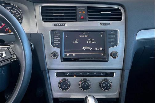 2016 Volkswagen Golf SportWagen TSI SE 4-Door