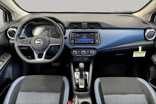 Aspen White Tricoat 2025 Nissan Versa 1.6 SV
