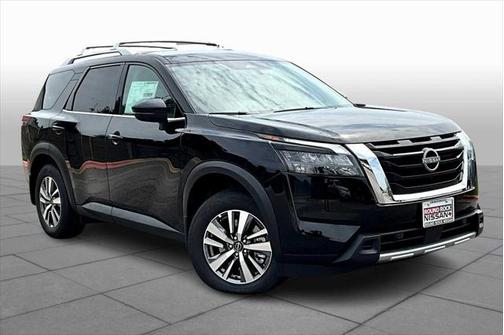 2025 Nissan Pathfinder SL FWD