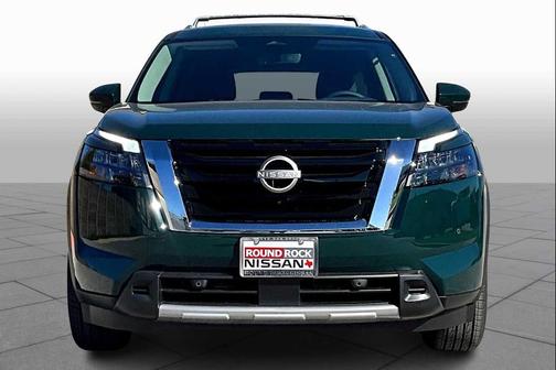 2025 Nissan Pathfinder SL FWD