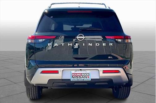 2025 Nissan Pathfinder SL FWD