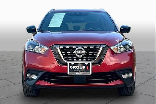 Cayenne Red Metallic 2020 Nissan Kicks SR