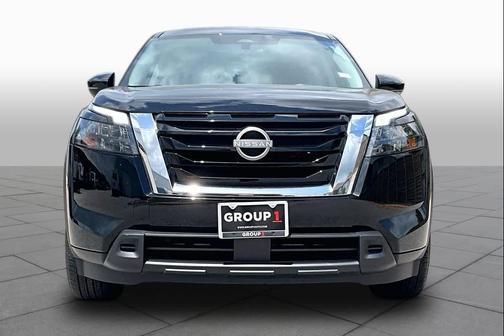 Super Black 2025 Nissan Pathfinder SV FWD