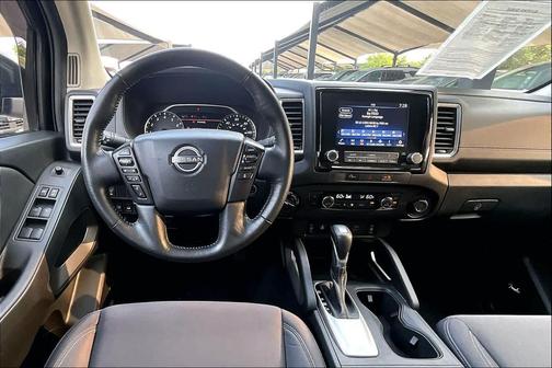 Deep Blue Pearl 2023 Nissan Frontier SV