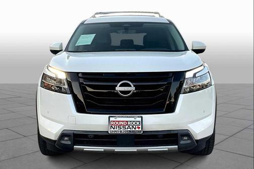 2023 Nissan Pathfinder SL 4WD