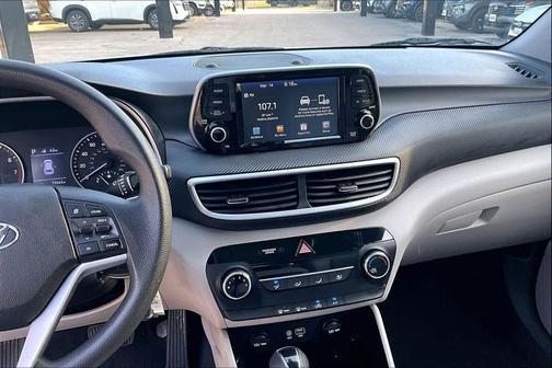 2019 Hyundai TUCSON SE