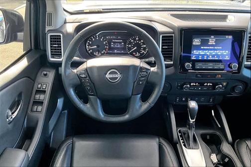 2024 Nissan Frontier SL