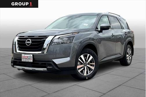 2025 Nissan Pathfinder SL 4WD