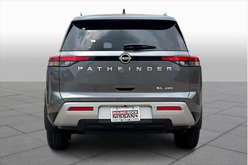 2025 Nissan Pathfinder SL 4WD