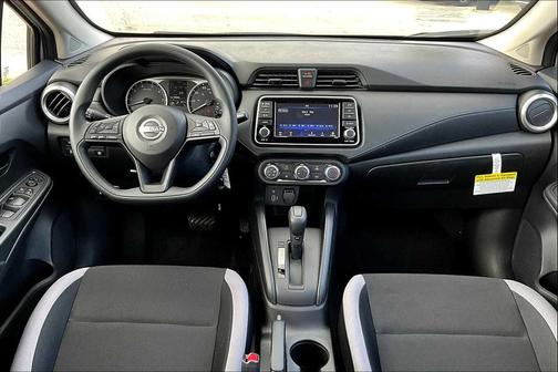 2025 Nissan Versa 1.6 S