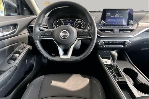 Gun Metallic 2025 Nissan Altima SV FWD