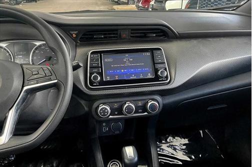 2020 Nissan Kicks S