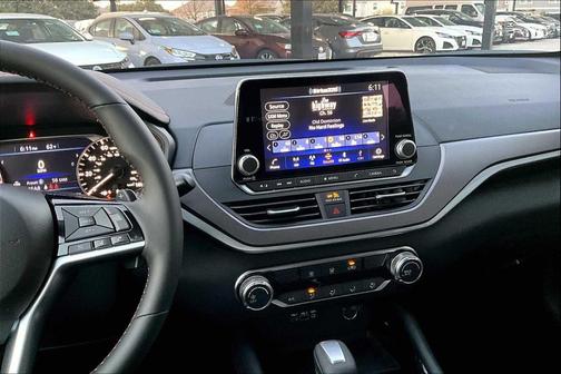 2025 Nissan Altima SR FWD