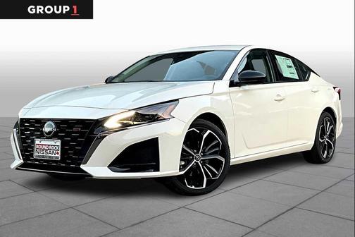 2025 Nissan Altima SR FWD