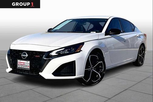 2025 Nissan Altima SR FWD