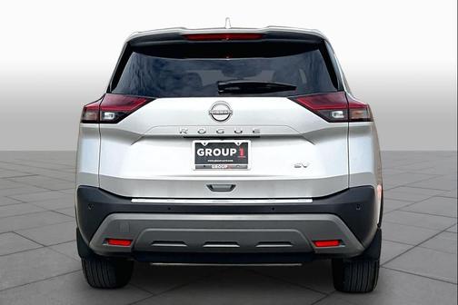 Brilliant Silver Metallic 2023 Nissan Rogue SV