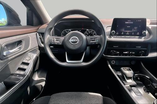 Super Black 2023 Nissan Rogue SV