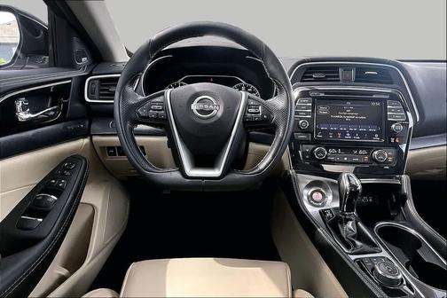 Pearl White Tricoat 2023 Nissan Maxima 3.5 Platinum