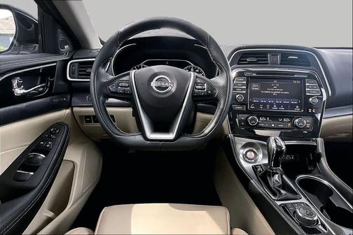 Pearl White Tricoat 2023 Nissan Maxima 3.5 Platinum