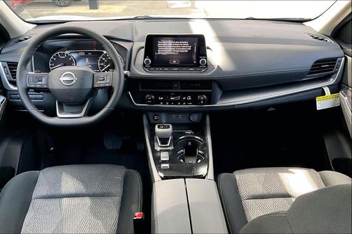 Everest White Pearl Tricoat 2026 Nissan Rogue SV