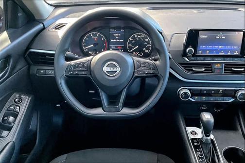 2024 Nissan Altima S FWD