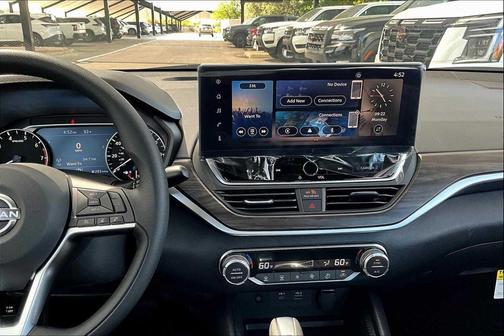 2025 Nissan Altima SV FWD