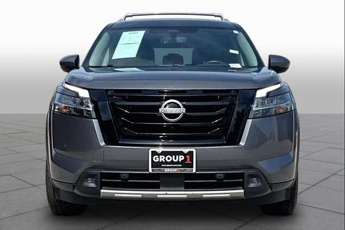 Gun Metallic 2024 Nissan Pathfinder SL FWD