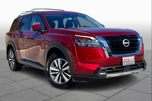 2024 Nissan Pathfinder SL FWD