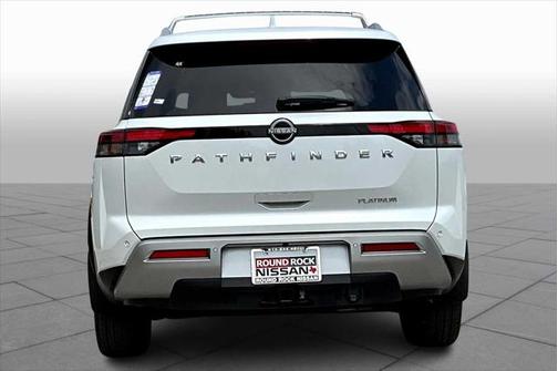 2025 Nissan Pathfinder Platinum FWD