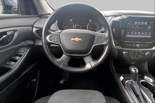 Satin Steel Metallic 2019 Chevrolet Traverse LT Cloth