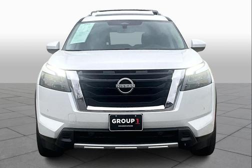 2025 Nissan Pathfinder SL 4WD