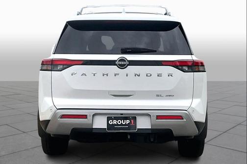 2025 Nissan Pathfinder SL 4WD