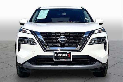 Pearl White Tricoat 2023 Nissan Rogue SV