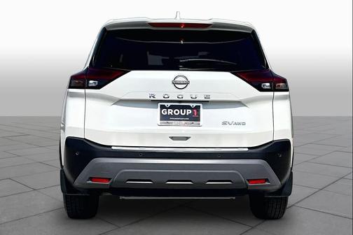 Pearl White Tricoat 2023 Nissan Rogue SV