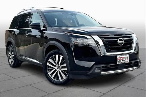 2022 Nissan Pathfinder Platinum 2WD