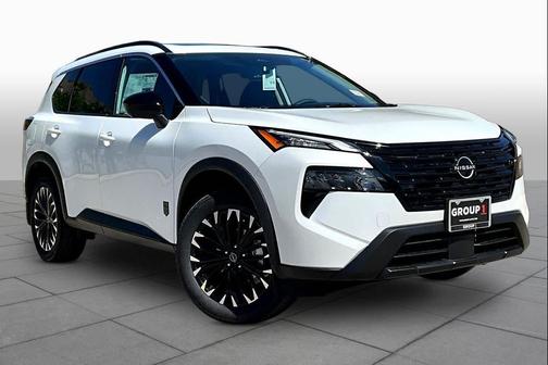 Everest White Pearl Tricoat 2026 Nissan Rogue Dark Armor