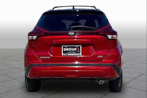 Scarlet Ember Tintcoat/Super Black 2023 Nissan Kicks SR