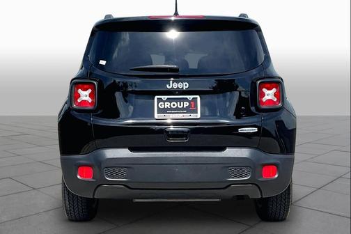 Black 2018 Jeep Renegade Latitude