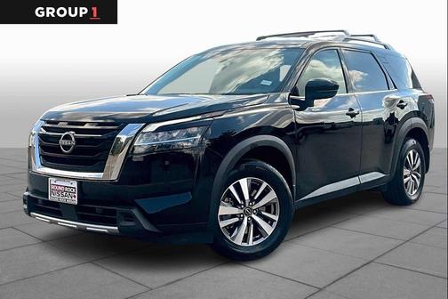 2023 Nissan Pathfinder SL 4WD