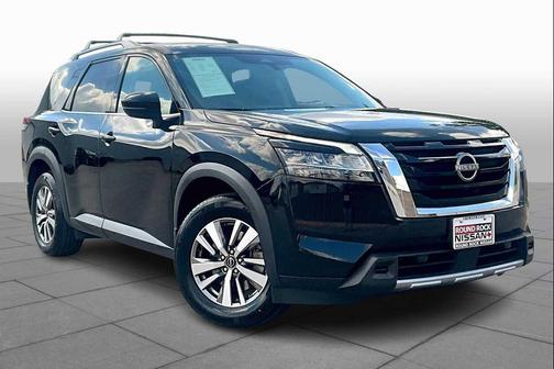 2023 Nissan Pathfinder SL 4WD