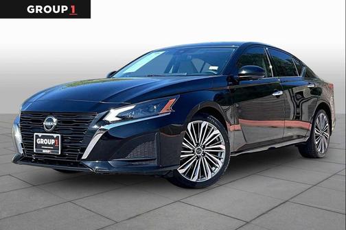 Super Black 2023 Nissan Altima 2.5 SL