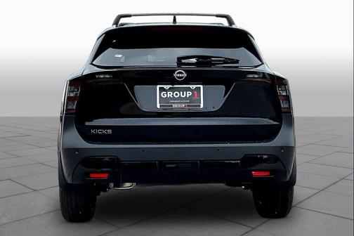 Super Black 2026 Nissan Kicks SV