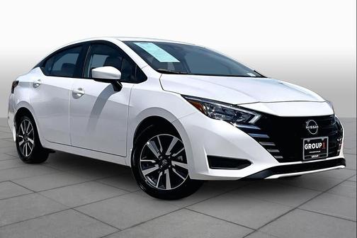 Aspen White Tricoat 2025 Nissan Versa 1.6 SV