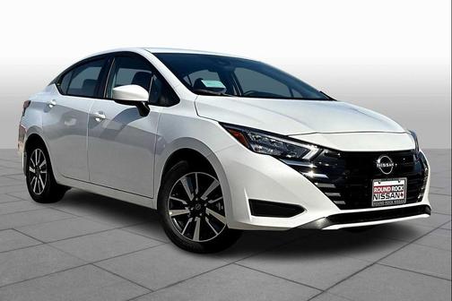 Aspen White Tricoat 2025 Nissan Versa 1.6 SV