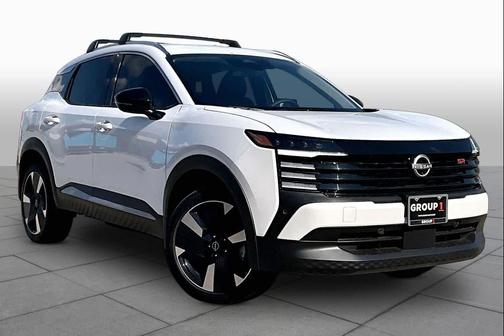 Aspen White Tricoat 2026 Nissan Kicks SR