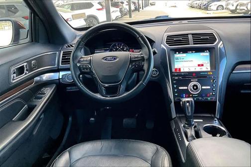 Ruby Red Metallic Tinted Clearcoat 2018 Ford Explorer Limited