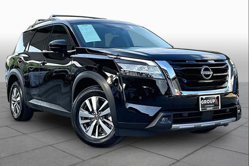 Super Black 2023 Nissan Pathfinder SL 4WD